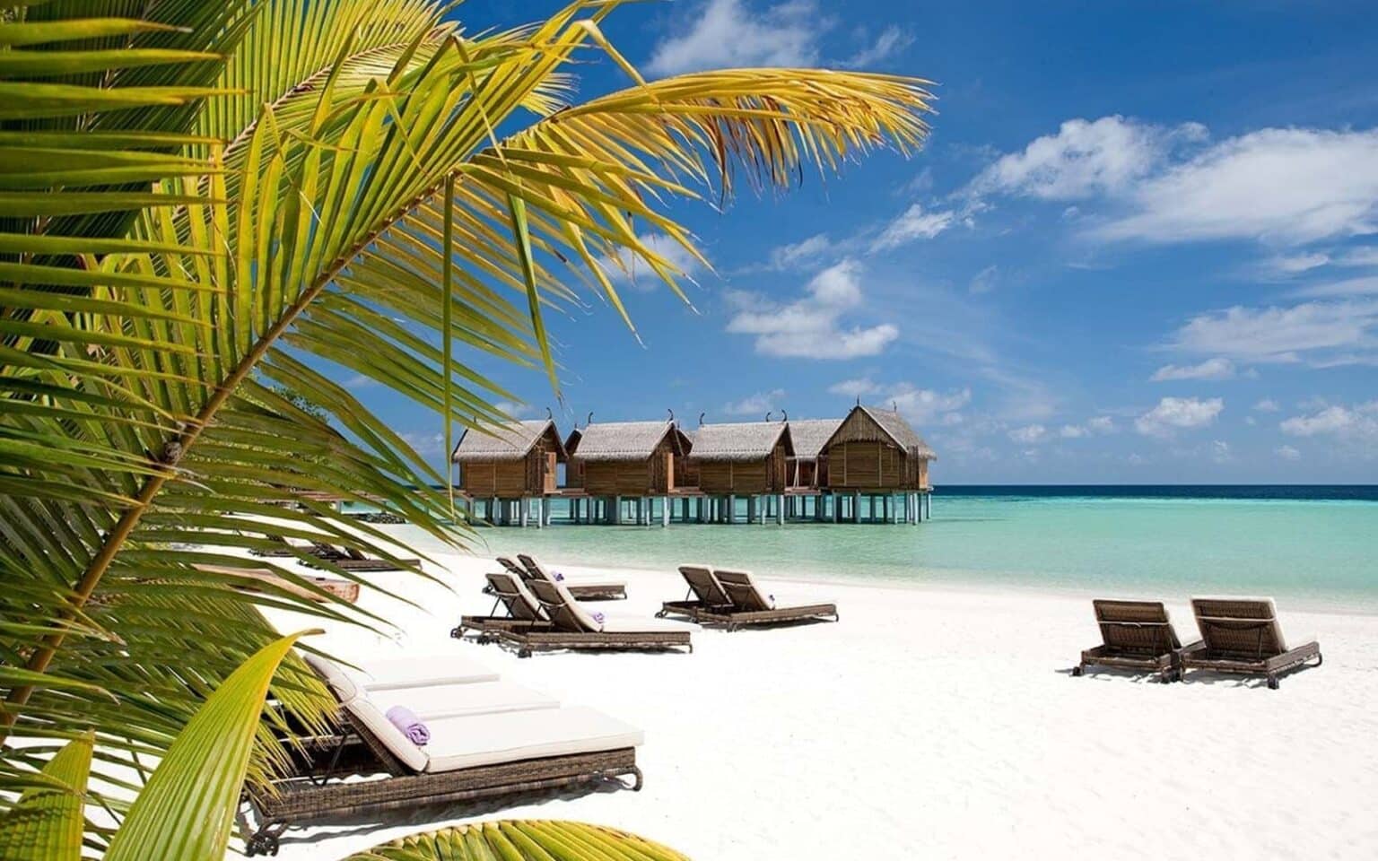 AS_Maldives_South Ari Atoll_Constance Moofushi-lodges