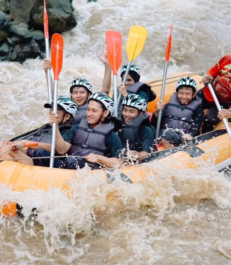 Pekalen River White Water Rafting, Indonesia
