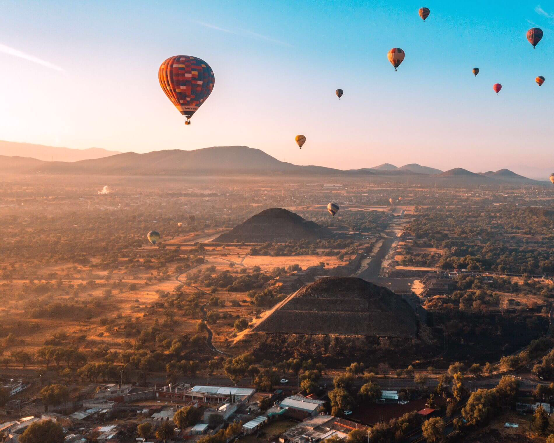 Teotihuacan Hot Air Balloon, Mexico