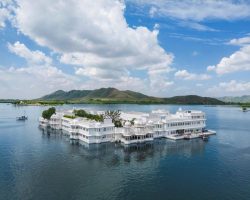 AS_India_Udaipur_Taj Lake Palace-view
