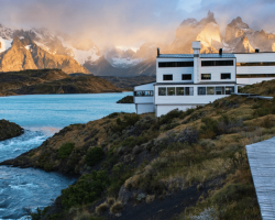 LA_Chile_Torres del Paine_Explora-exterior view